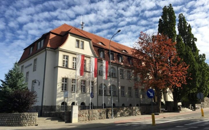 Urząd Miejski w Bytowie - formalności budowlane prowadzone za inwestora
